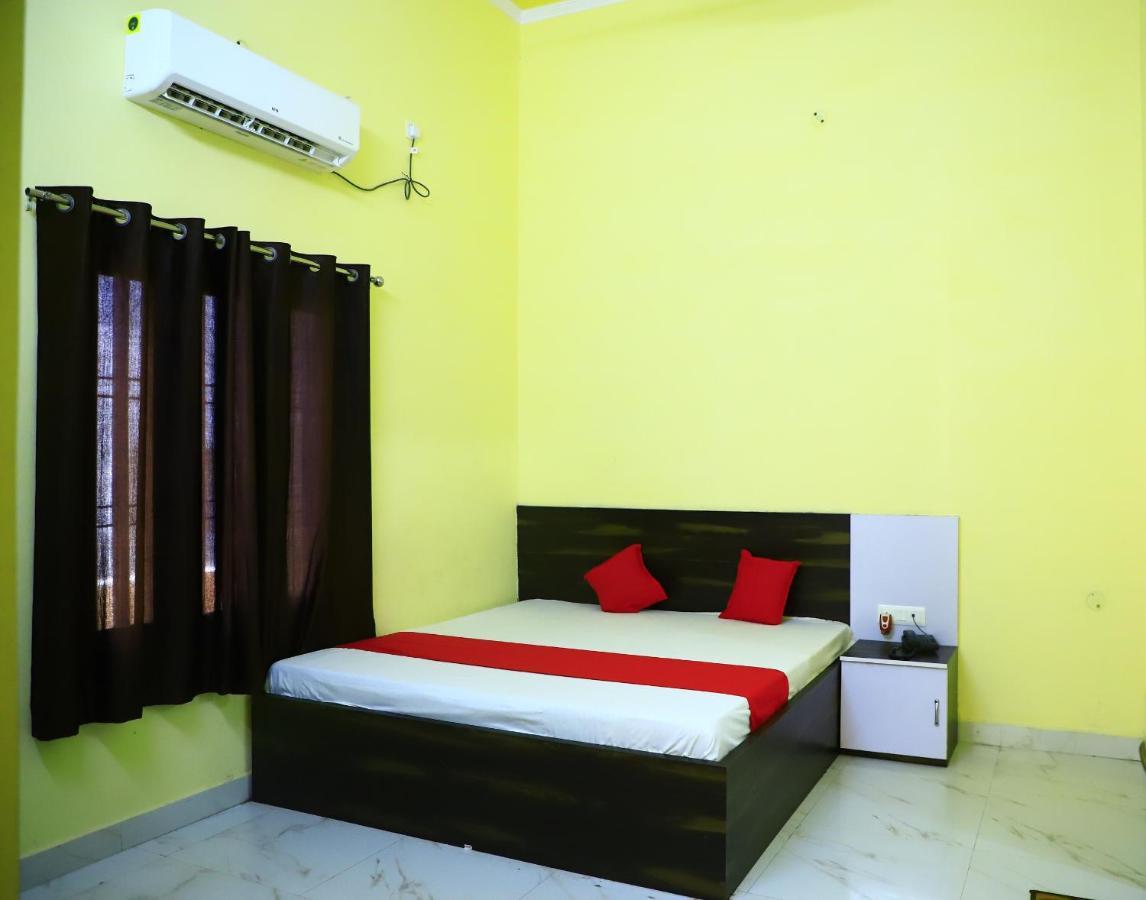 Shivraj Homestay Mathura Esterno foto